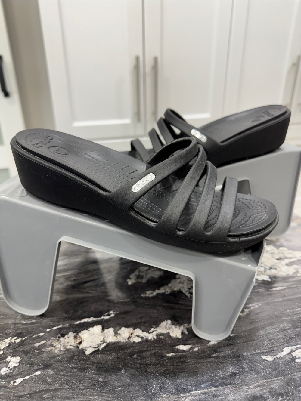 Crocs Rhonda Wedge Sandals – Women’s Size 7 | Black